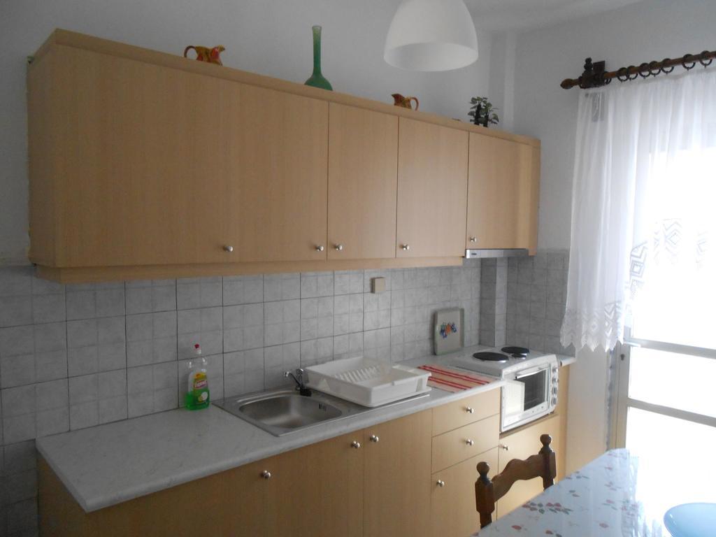 Apartment To Pithari Skala Marion