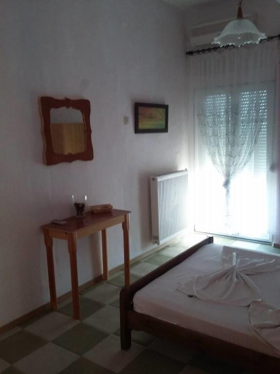 Apartment To Pithari *
